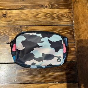 Lululemon Camo Fanny pack